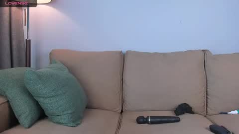 Snapshot of agata_haris chatting on 05-22-26, 02:40 Agata online show from 05-22-26, 02:40