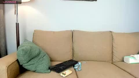 Snapshot of agata_haris chatting on 06-22-26, 02:35 Agata online show from 06-22-26, 02:35