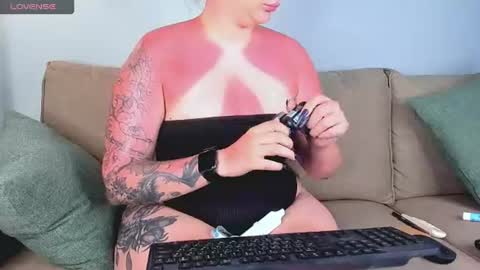 Snapshot of agata_haris chatting on 06-25-26, 02:22 Agata online show from 06-25-26, 02:22