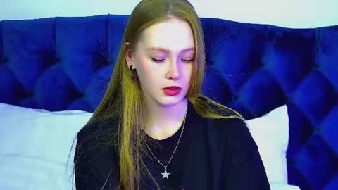 Snapshot of agatafoxley chatting on 06-19-26, 06:51 AgataFoxley online show from 06-19-26, 06:51