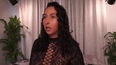 Snapshot of agatha_collinss chatting on 06-22-26, 08:17 Val inst agatha clls online show from 06-22-26, 08:17
