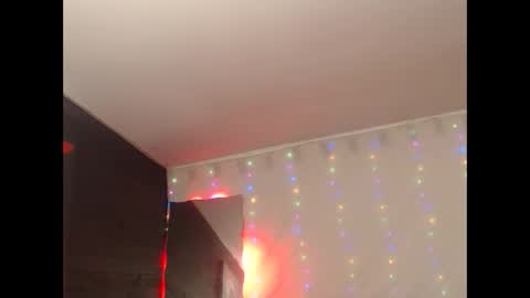 CAROLINA online show from 04-19-26, 01:32