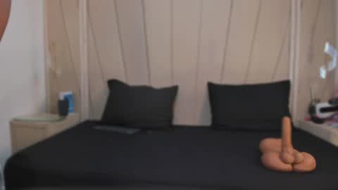 Agatha Steel online show from 04-03-26, 07:12