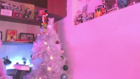 Camila     2 online show from 12-20-24, 08:06