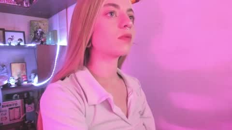 Camila     2 online show from 01-14-25, 10:23