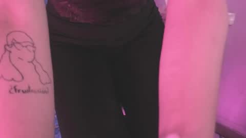 Camila     2 online show from 01-21-25, 07:06