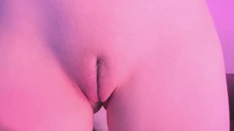 Camila     2 online show from 02-04-25, 12:29