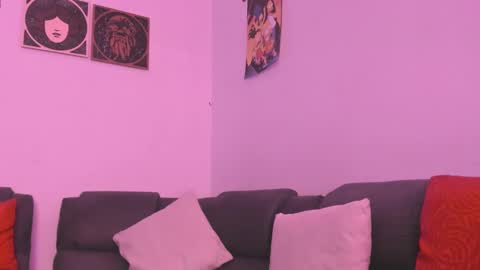 Camila     2 online show from 03-01-25, 01:00