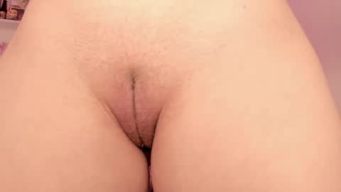 Camila     2 online show from 04-20-26, 12:24