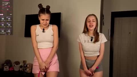 Monica and Bella online show from 02-05-26, 05:34