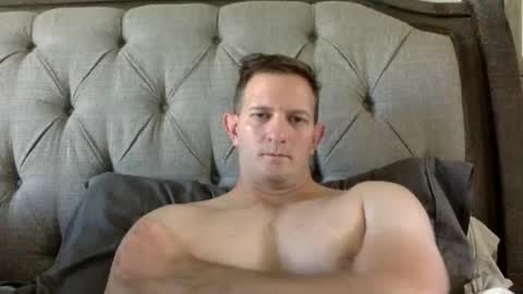 Snapshot of agg3131 chatting on 02-02-25, 01:45 Andrew G online show from 02-02-25, 01:45