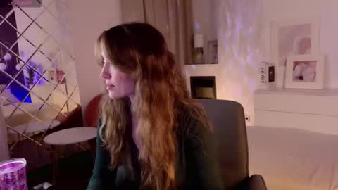 Agnes online show from 03-25-26, 10:27