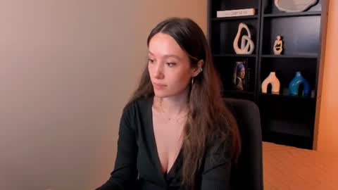 Snapshot of agnes_sky chatting on 06-18-26, 01:28 Agnes online show from 06-18-26, 01:28