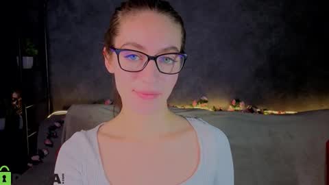 agnes wells online show from 12-02-25, 09:25