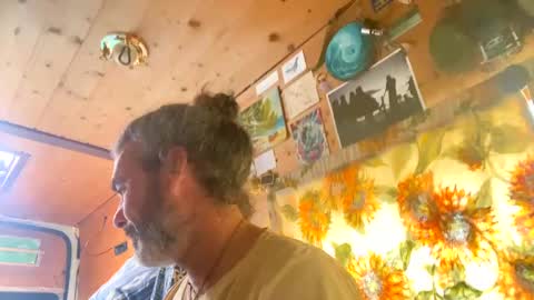 Snapshot of aguacateman7 chatting on 03-07-25, 02:56 Juan online show from 03-07-25, 02:56