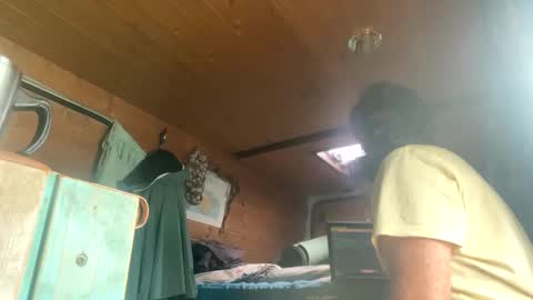 Snapshot of aguacateman7 chatting on 03-08-25, 10:00 Juan online show from 03-08-25, 10:00