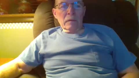 aguynrkfrd online show from 12-16-24, 10:08