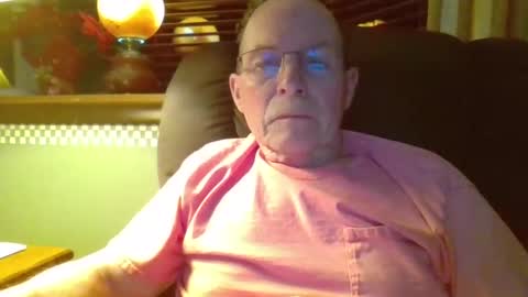 aguynrkfrd online show from 12-31-24, 03:55