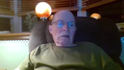 aguynrkfrd online show from 10-04-25, 09:40