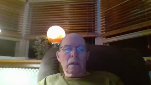 aguynrkfrd online show from 10-06-25, 09:29