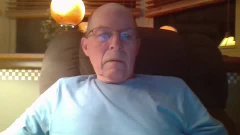 aguynrkfrd online show from 10-09-25, 09:29