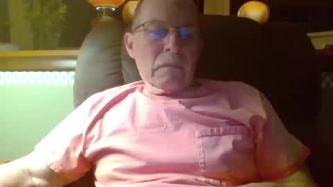 aguynrkfrd online show from 11-14-25, 10:47