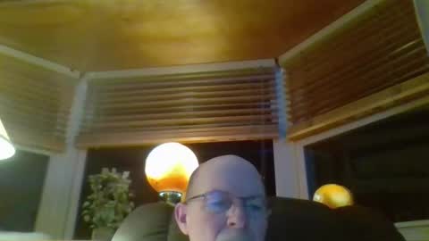 aguynrkfrd online show from 04-10-26, 09:14