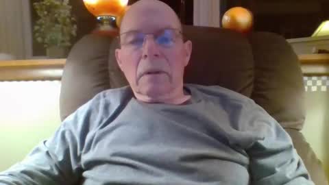 aguynrkfrd online show from 04-23-26, 09:19