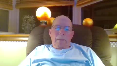 aguynrkfrd online show from 04-25-26, 09:23