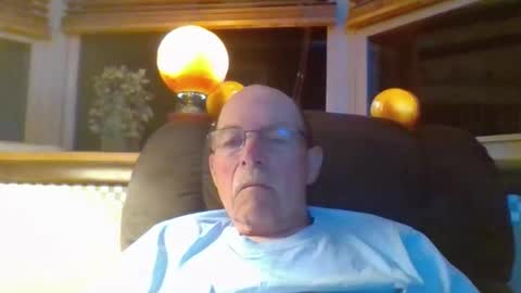 aguynrkfrd online show from 06-09-26, 08:48
