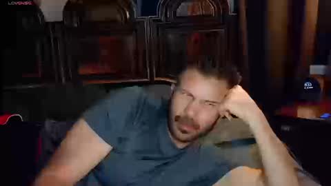 Blue Eyed Handsome Man online show from 03-18-26, 12:36