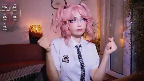 Snapshot of ahegame chatting on 06-13-26, 06:17 Coraline online show from 06-13-26, 06:17