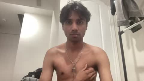 Snapshot of ahmedkhan632131 chatting on 07-05-26, 05:58 Dylan online show from 07-05-26, 05:58