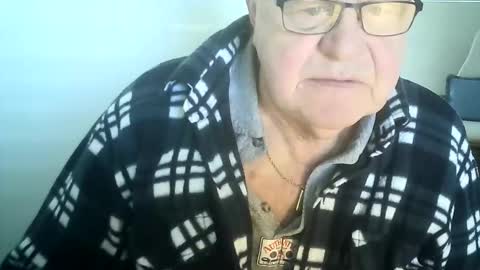 Snapshot of ahmole chatting on 12-16-24, 10:40 Ole online show from 12-16-24, 10:40