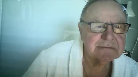 Snapshot of ahmole chatting on 12-26-24, 11:10 Ole online show from 12-26-24, 11:10