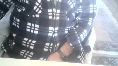 Snapshot of ahmole chatting on 12-29-24, 02:31 Ole online show from 12-29-24, 02:31