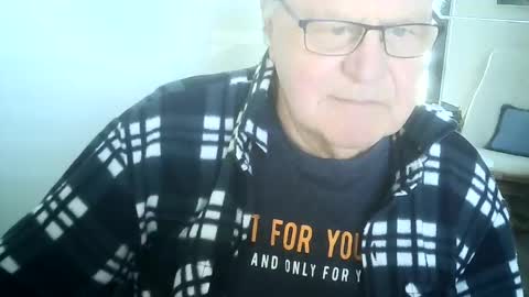 Snapshot of ahmole chatting on 01-01-25, 12:33 Ole online show from 01-01-25, 12:33