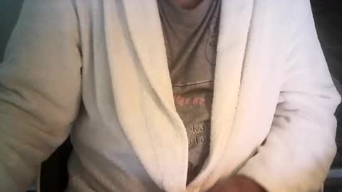 Snapshot of ahmole chatting on 02-07-25, 12:06 Ole online show from 02-07-25, 12:06