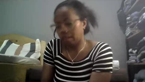 Aicha boobs online show from 10-10-25, 04:17