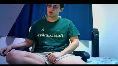 Snapshot of aiden_dwayne chatting on 02-01-26, 02:21 Aiden online show from 02-01-26, 02:21