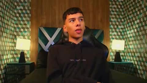 aiden_royce online show from 10-24-25, 05:48