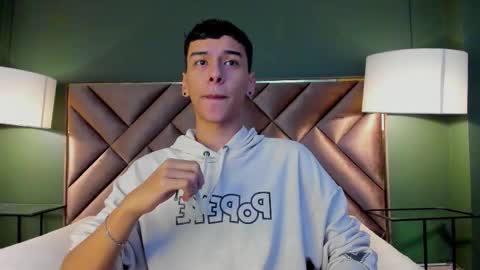 aiden_royce online show from 11-10-25, 11:53