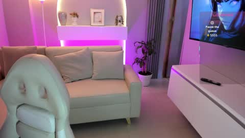   online show from 02-24-26, 02:20