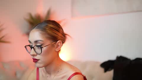  Aileen  online show from 10-29-25, 07:59