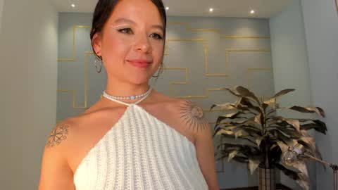  AILEEN VEGA  online show from 01-21-25, 01:39