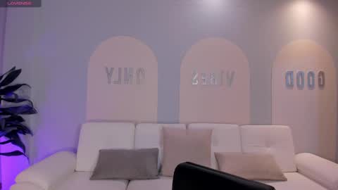  AILEEN VEGA  online show from 02-27-25, 11:20