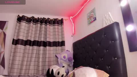 Snapshot of ailen_aria chatting on 07-14-26, 03:44 ailen and aria online show from 07-14-26, 03:44