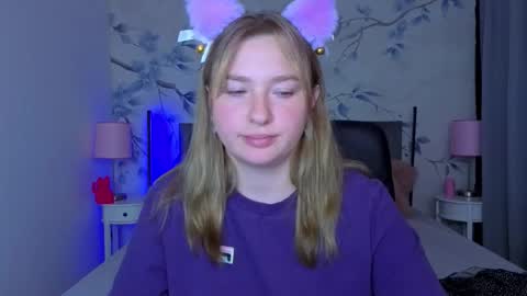 Alisa online show from 11-04-25, 01:21