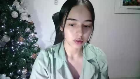 Snapshot of aineangeel chatting on 01-22-25, 11:53 AINE online show from 01-22-25, 11:53