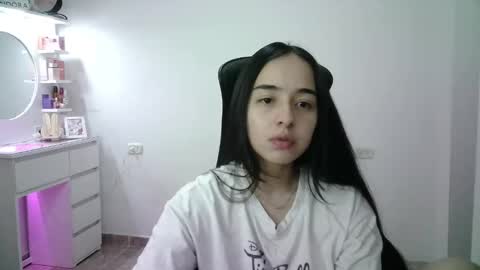 Snapshot of aineangeel chatting on 02-12-26, 01:55 AINE online show from 02-12-26, 01:55